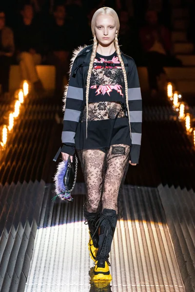 Look 34